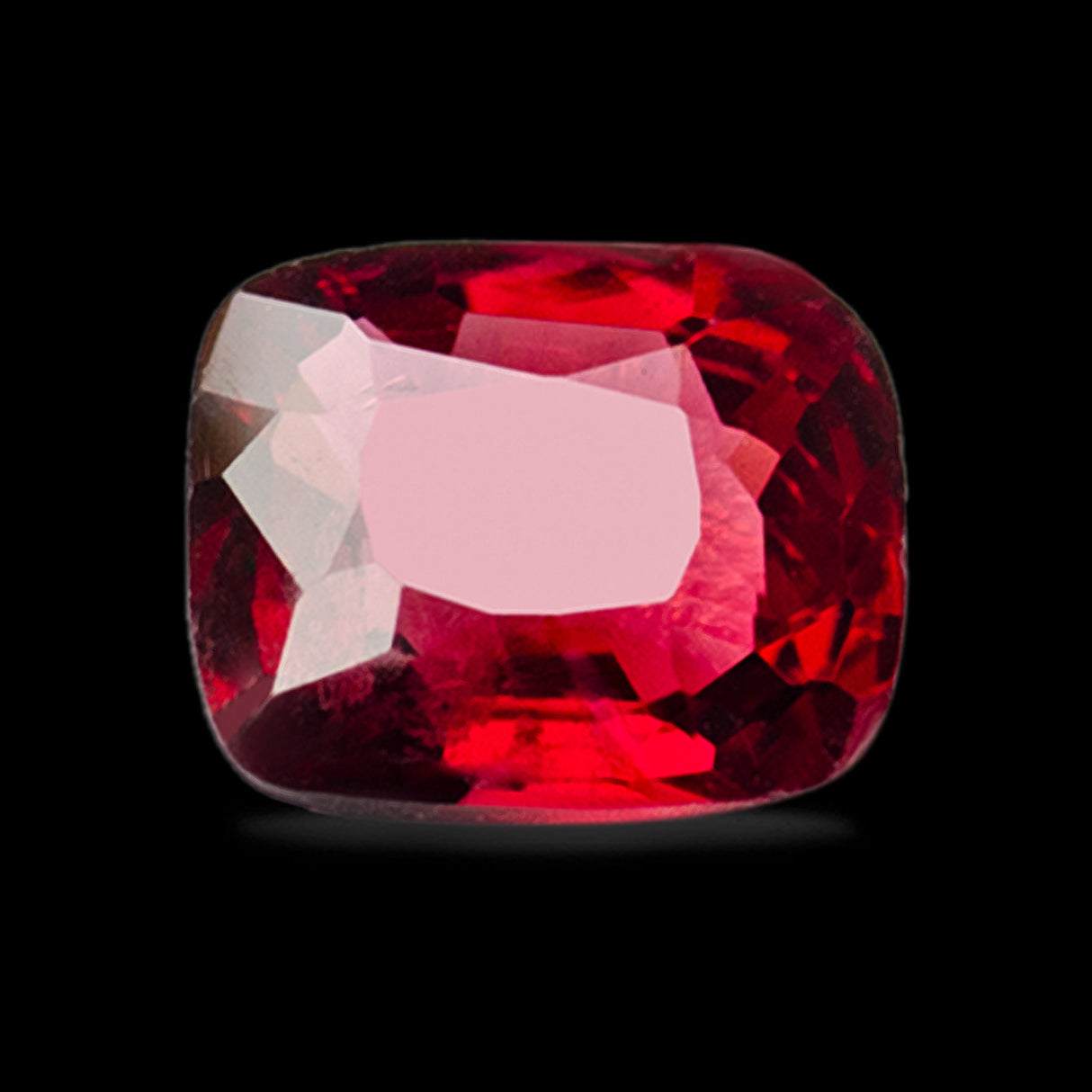 0.81 carats Vivid Red Spinel Gemstone | Saratti