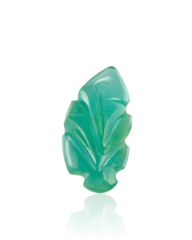 0.87ct Natural Emerald carved leaf main view in vivid green | SARATTI