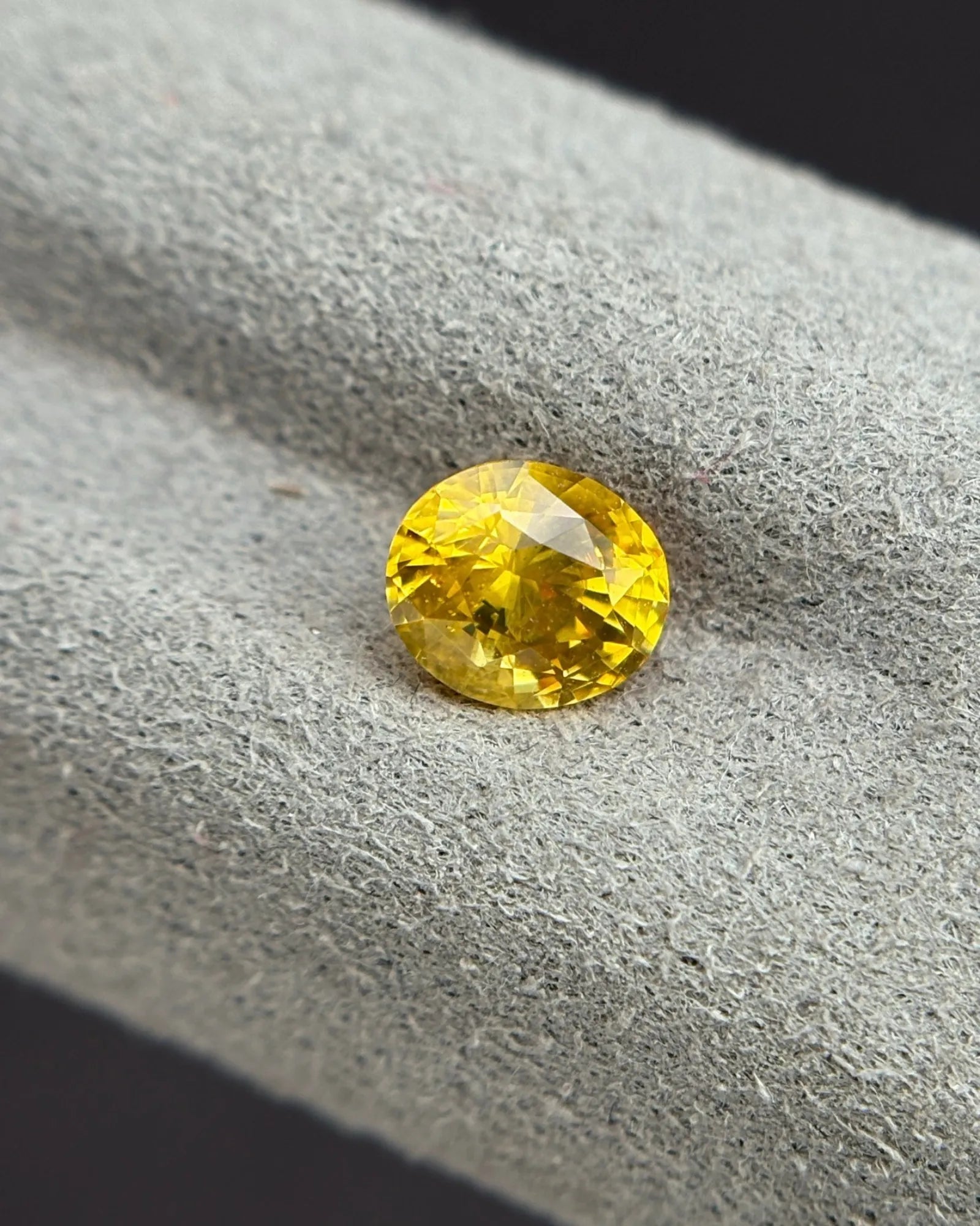 0.90ct Natural Ceylon Yellow Sapphire Oval loose gemstone alternate angle | SARATTI