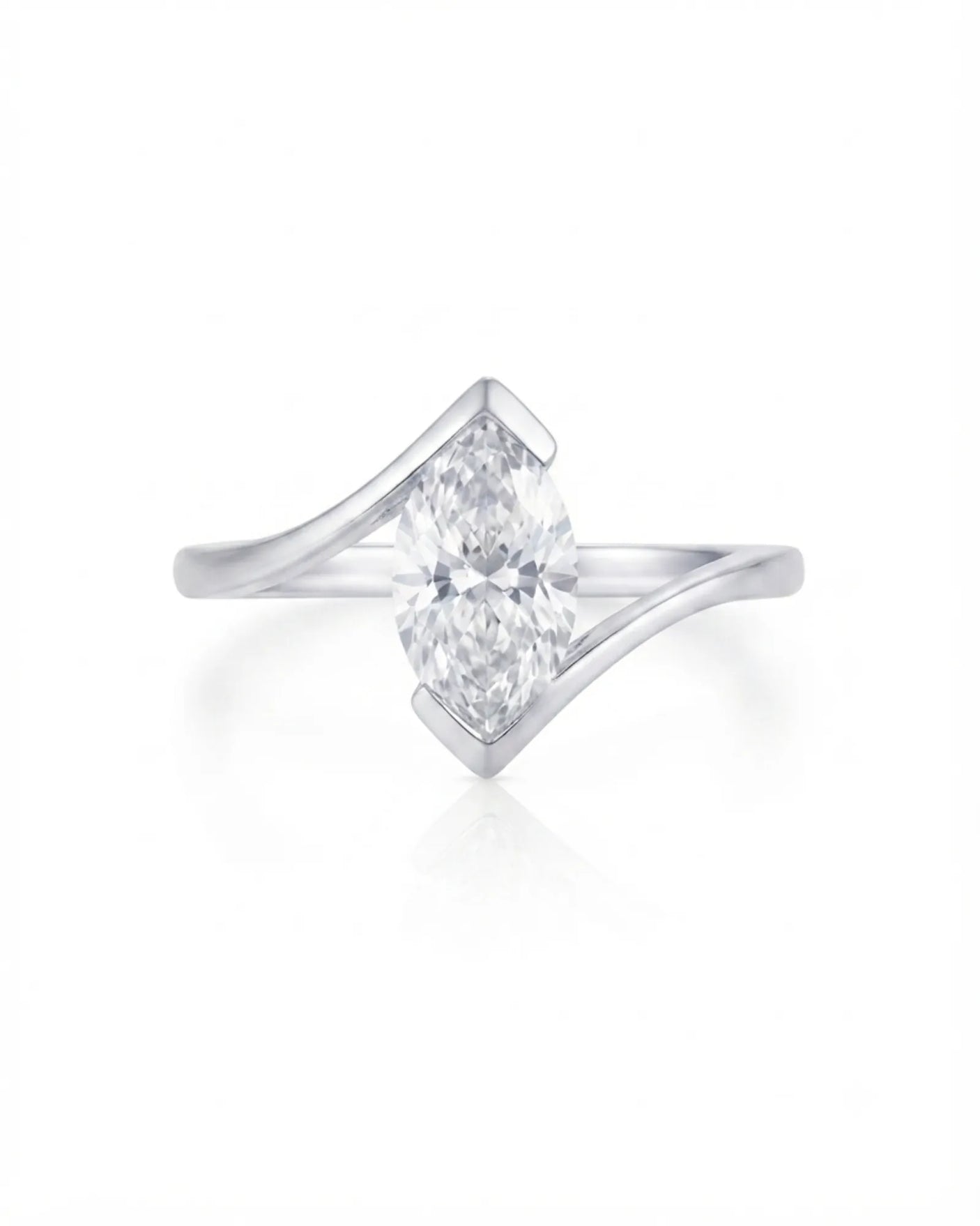 Marquise Möbius – Natural Marquise-Cut Diamond Semi-Tension Ring
