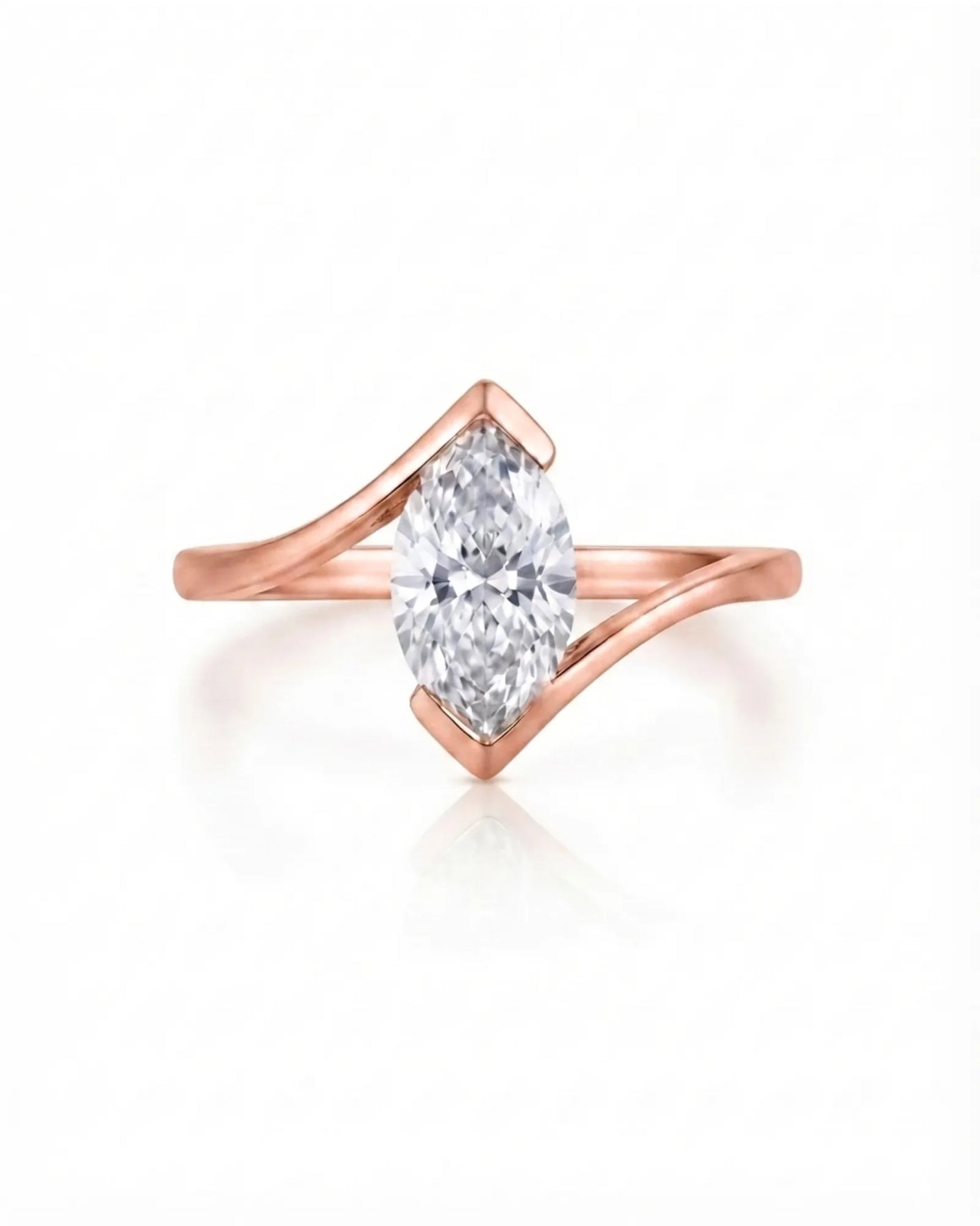 Marquise Möbius – Natural Marquise-Cut Diamond Semi-Tension Ring