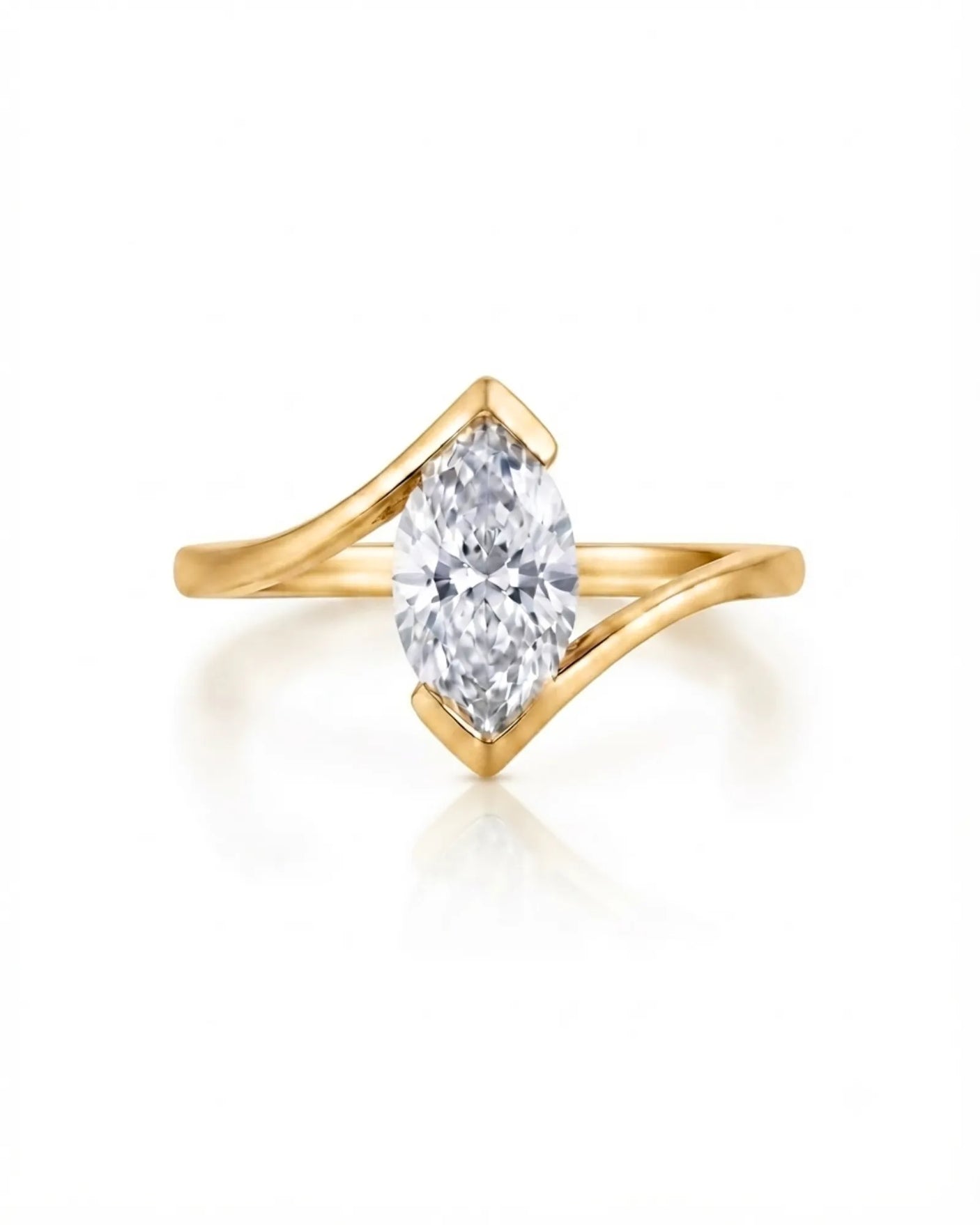 Marquise Möbius – Natural Marquise-Cut Diamond Semi-Tension Ring