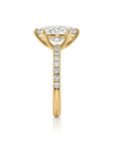 Cortège Blanc – Natural Marquise-Cut Diamond Pavé Engagement Ring