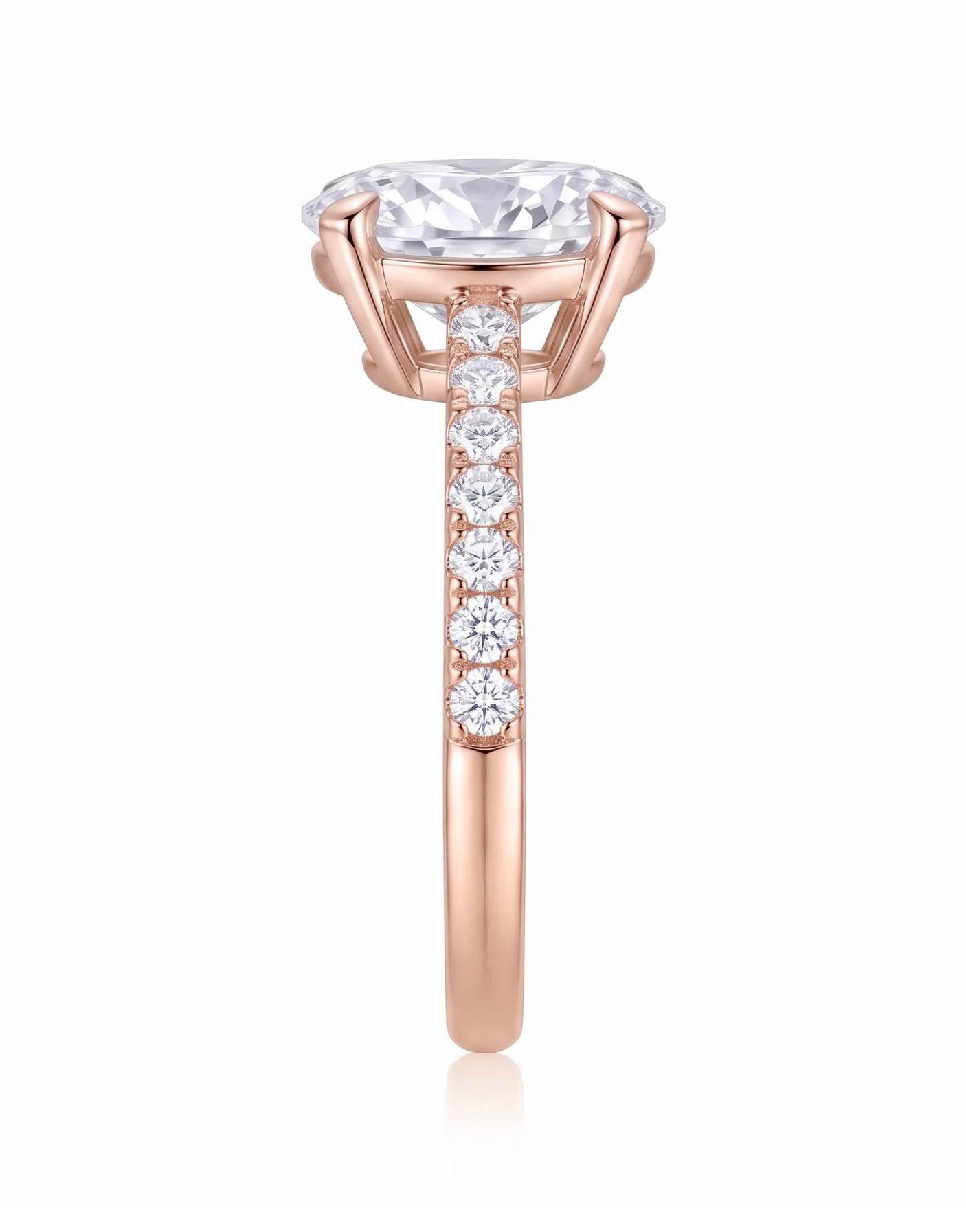 Gretta • Oval Moissanite Ring in Yellow Gold