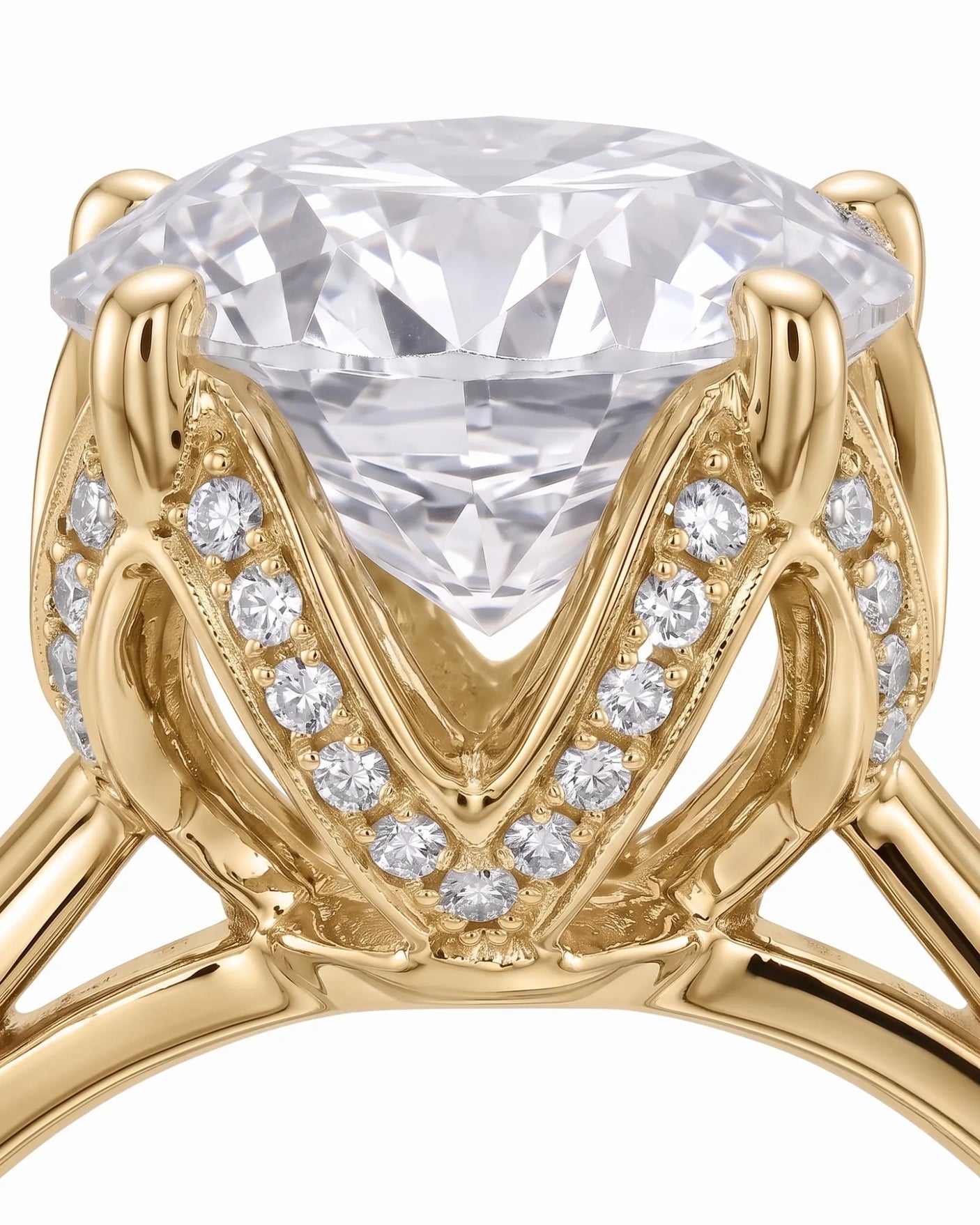 Elina • Round Moissanite Engagement Ring in White Gold