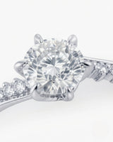 Saoirse – Natural Round Diamond Six-Prong Twisted-Shank Engagement Ring