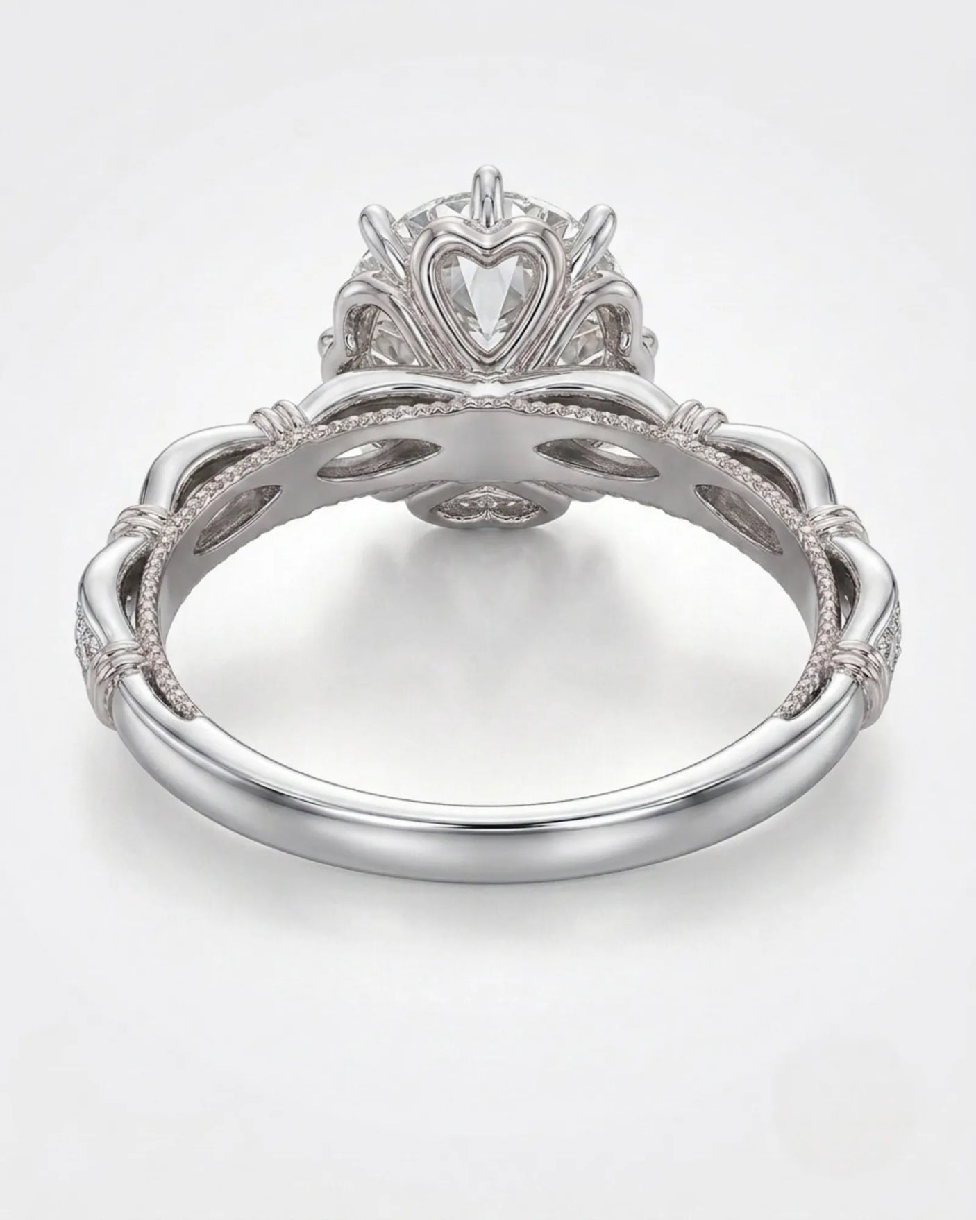 Suki – Timeless Spark Natural Round Diamond Vintage Halo Ring
