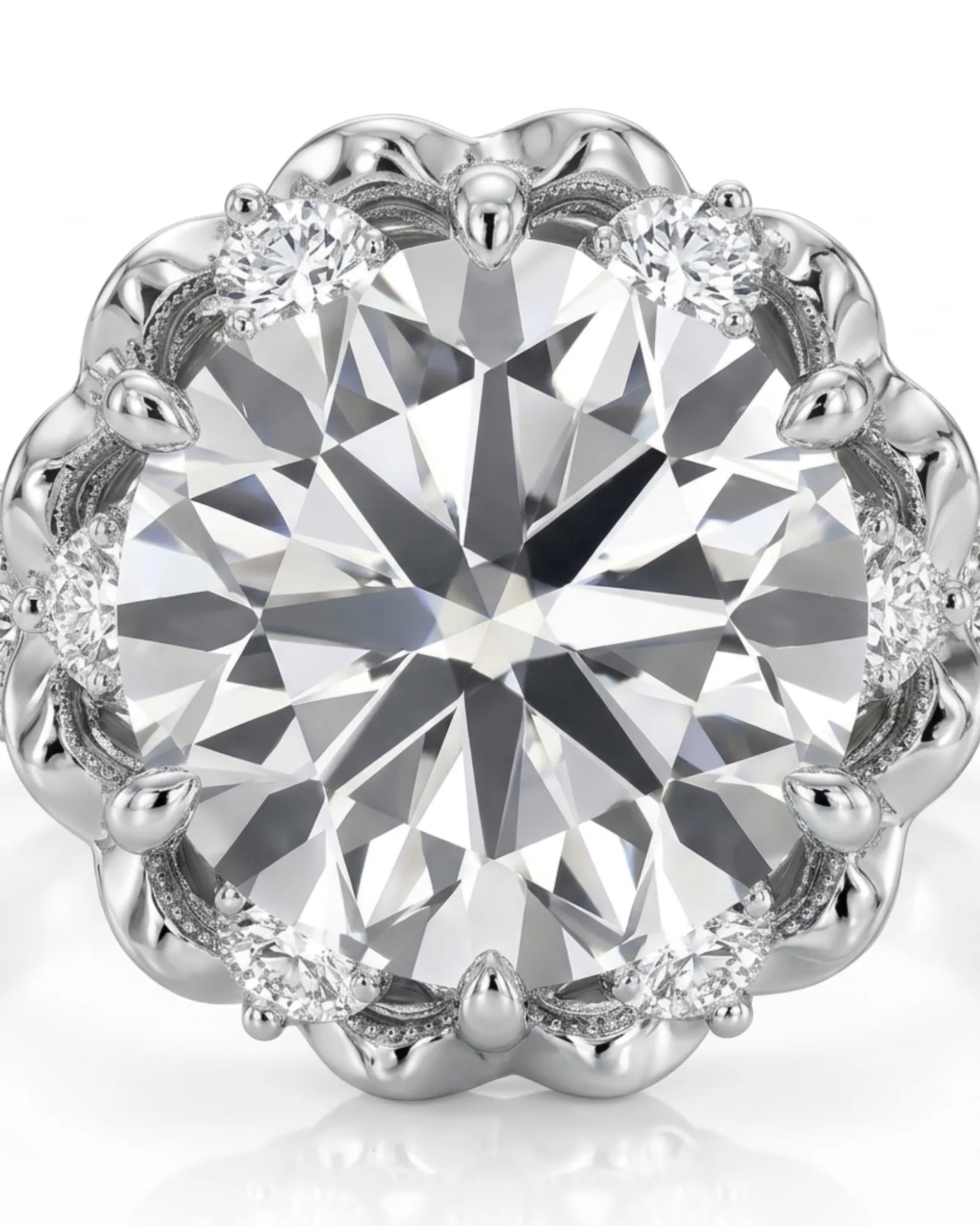 Suki – Timeless Spark Natural Round Diamond Vintage Halo Ring
