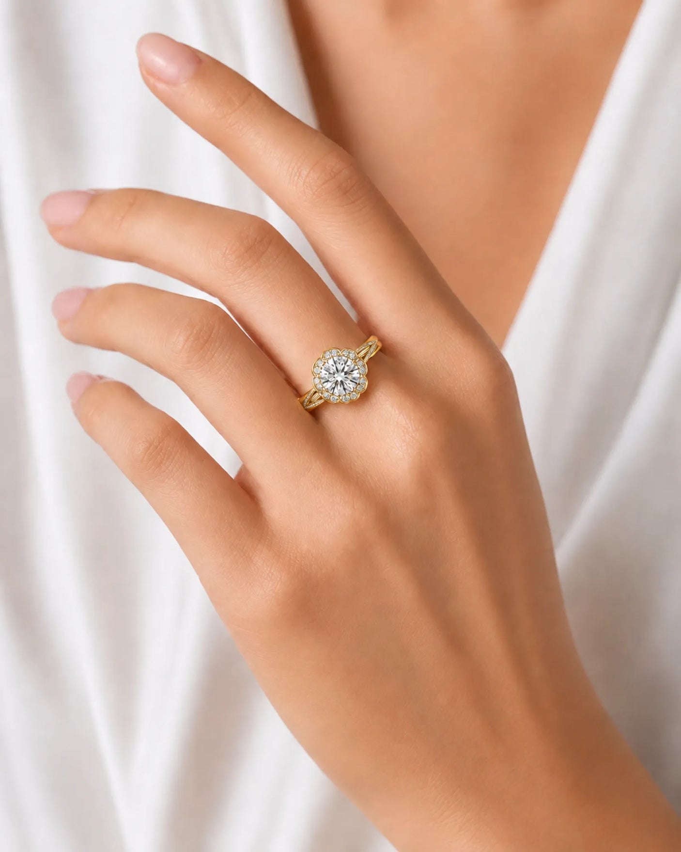 Tara – Aurora Dream Natural Round Diamond Floral Halo Ring