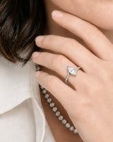 Marquise Möbius – Natural Marquise-Cut Diamond Semi-Tension Ring
