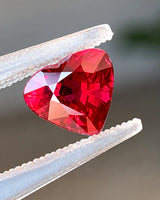 Heart-shaped Natural Mozambique Ruby showing modified brilliant facets and vivid red colour | SARATTI