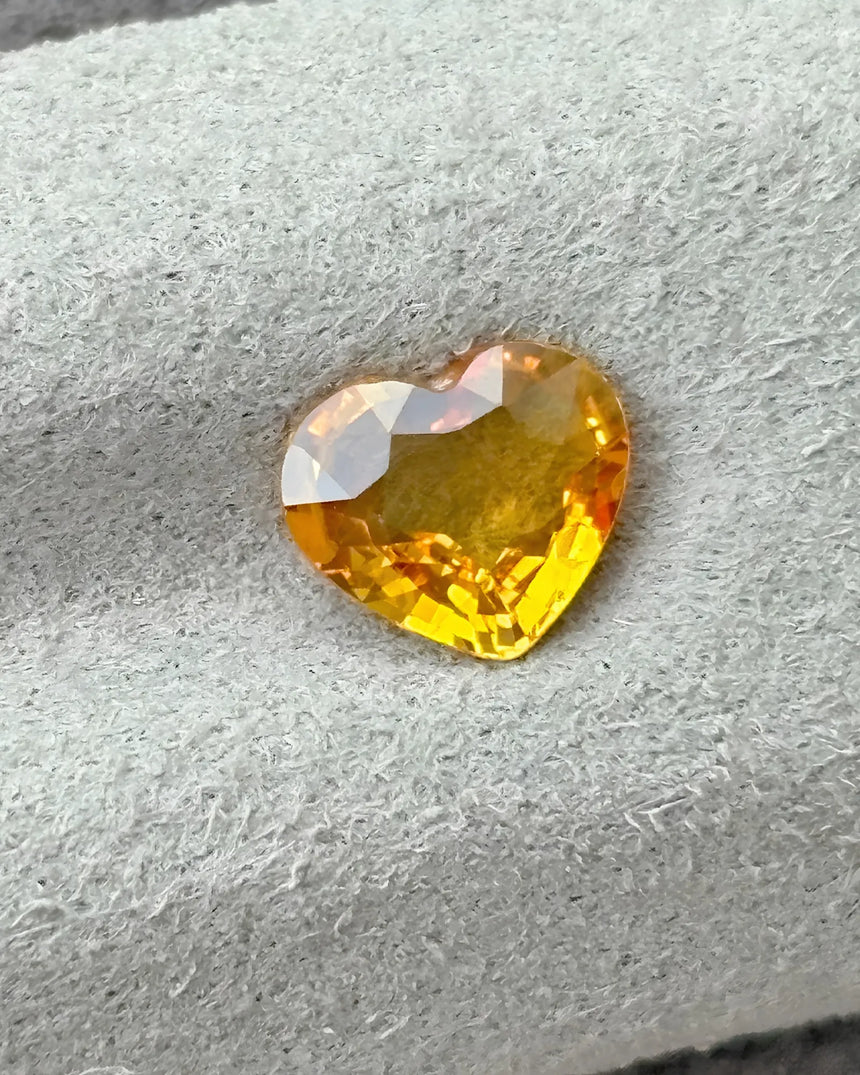 1.02ct Yellow Sapphire standard heart cut alternate angle | SARATTI