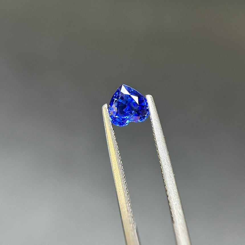 1.28cts Royal Blue Ceylon Heart Sapphire Gemstone | IGS Certified | Unheated