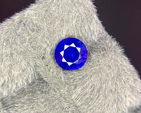 1.51-carat Royal Blue Ceylon Round Sapphire | CGL Certified | Unheated