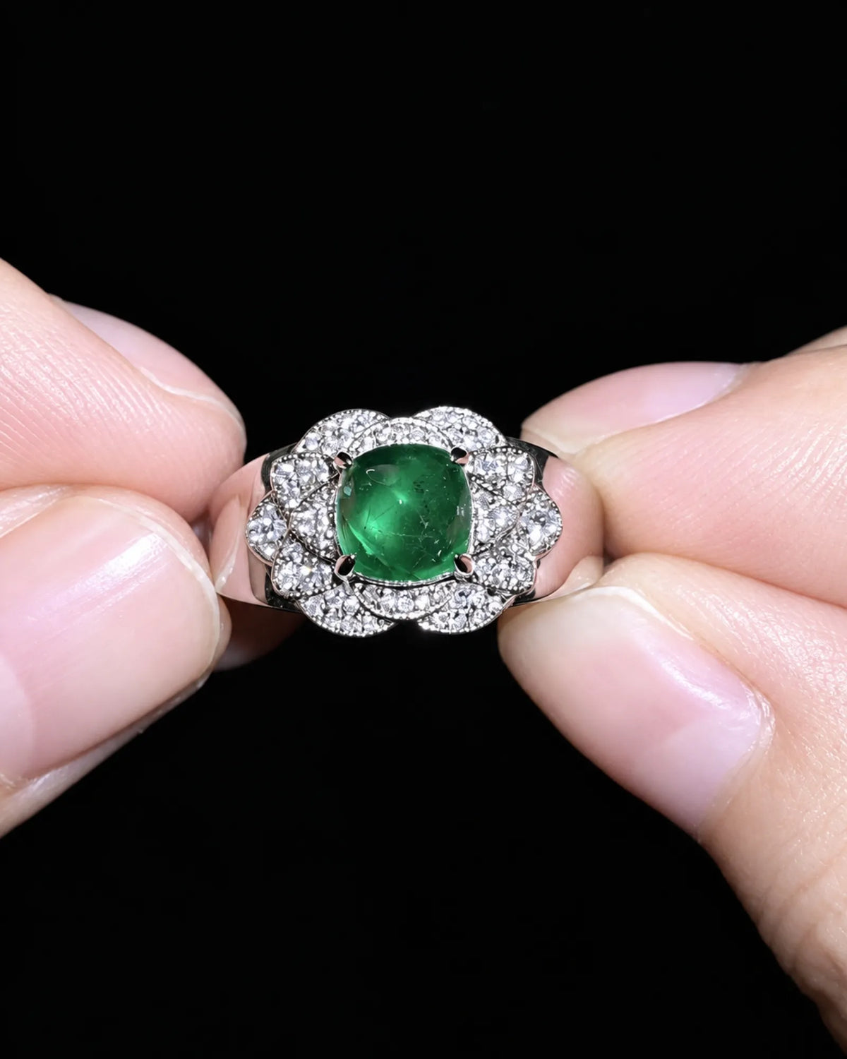 【Ships Fast】PT900 Sugarloaf Emerald Diamond Cluster Ring