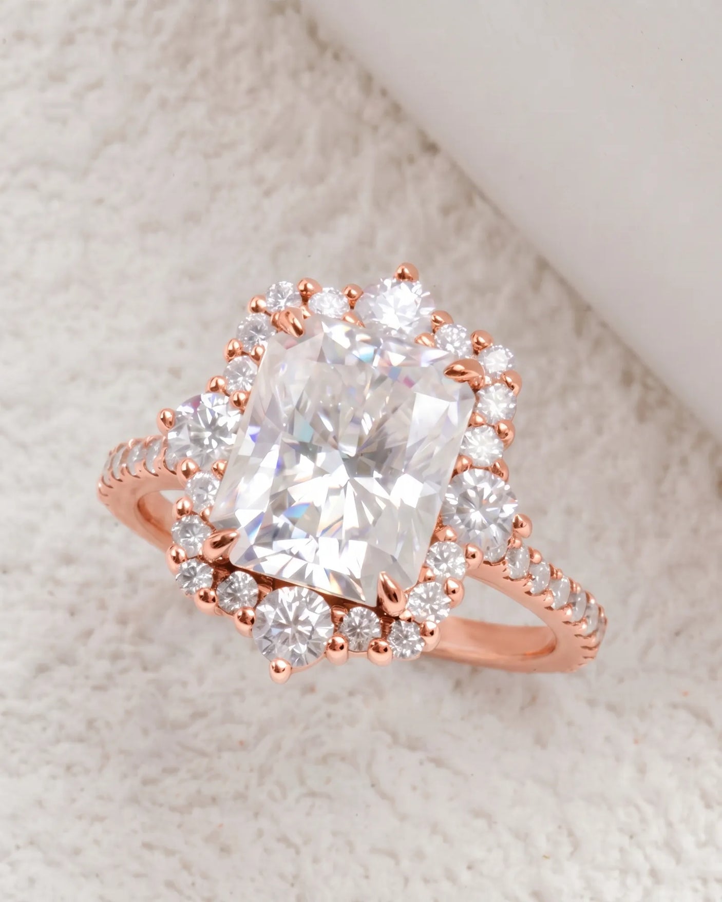 Cometa Corona – Natural Radiant-Cut Diamond Floral Halo Ring