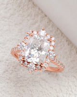 Cometa Corona – Natural Radiant-Cut Diamond Floral Halo Ring