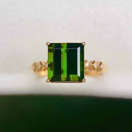 Emerald Green Tourmaline & Diamond Ring in 18K Yellow Gold