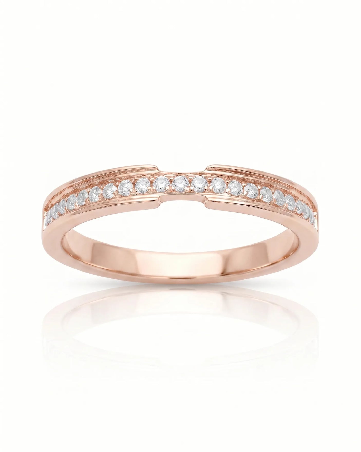 Round Diamond Wedding Band in White Gold