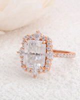 Cometa Corona – Natural Radiant-Cut Diamond Floral Halo Ring