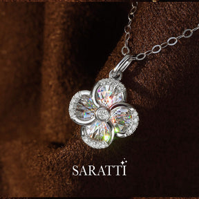 Diamond-Encrusted White Gold Moulinet Doré Sparkling Diamond Drop Necklace | Saratti