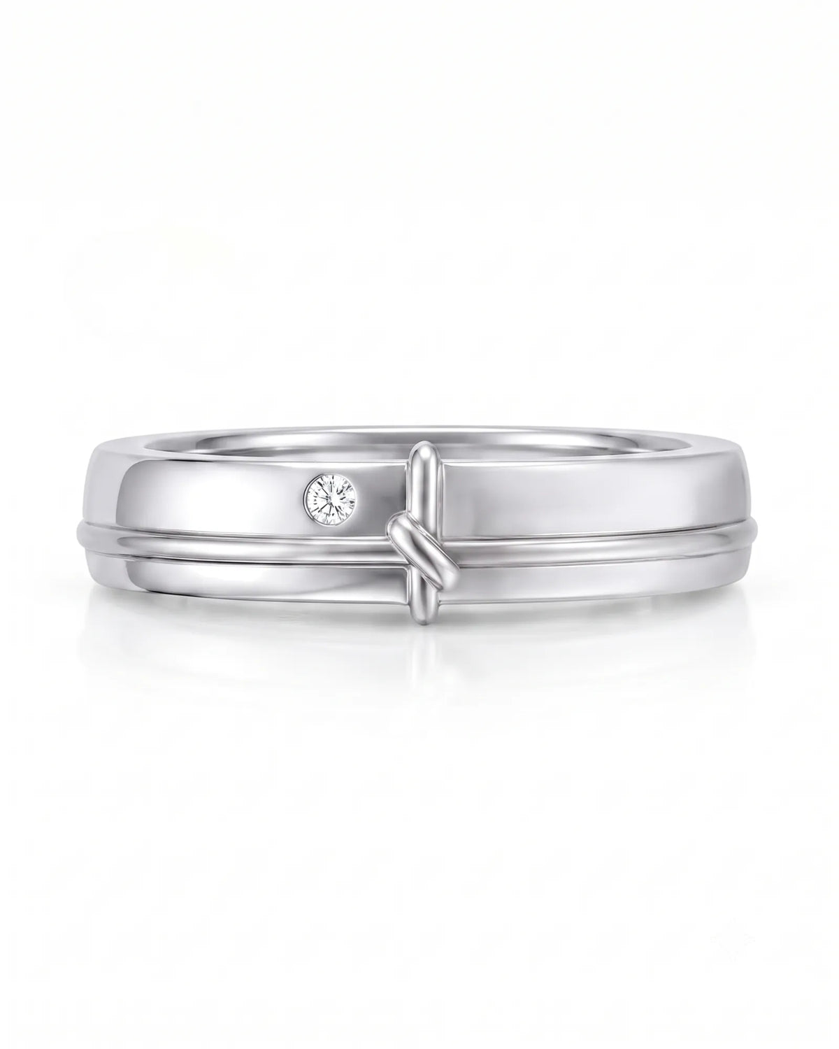 18K white gold couple wedding rings featuring smooth bands and refined romantic craftsmanship | SARATTI
