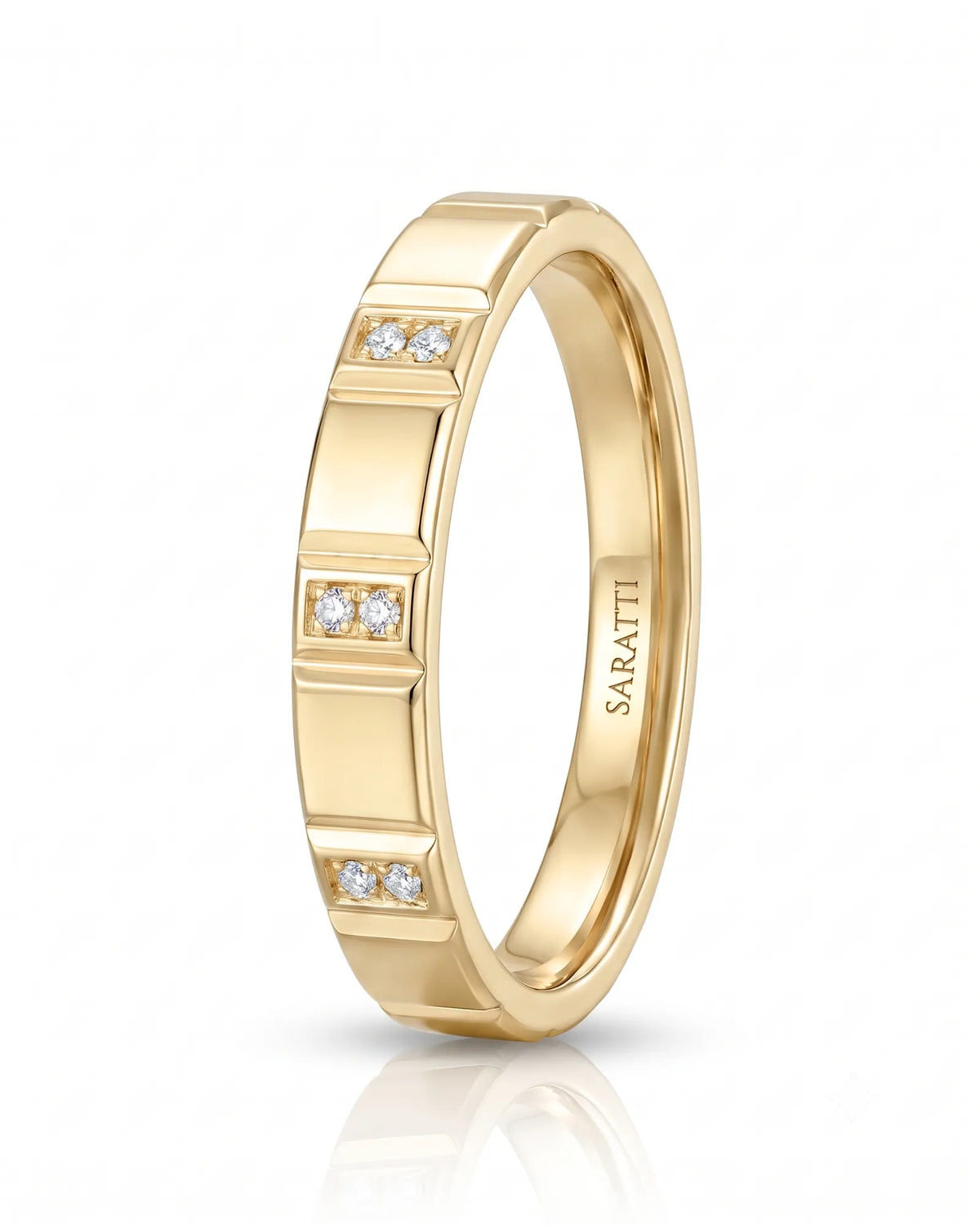 18K yellow gold couple wedding bands featuring diamond detailing and a timeless matching ring design | SARATTI