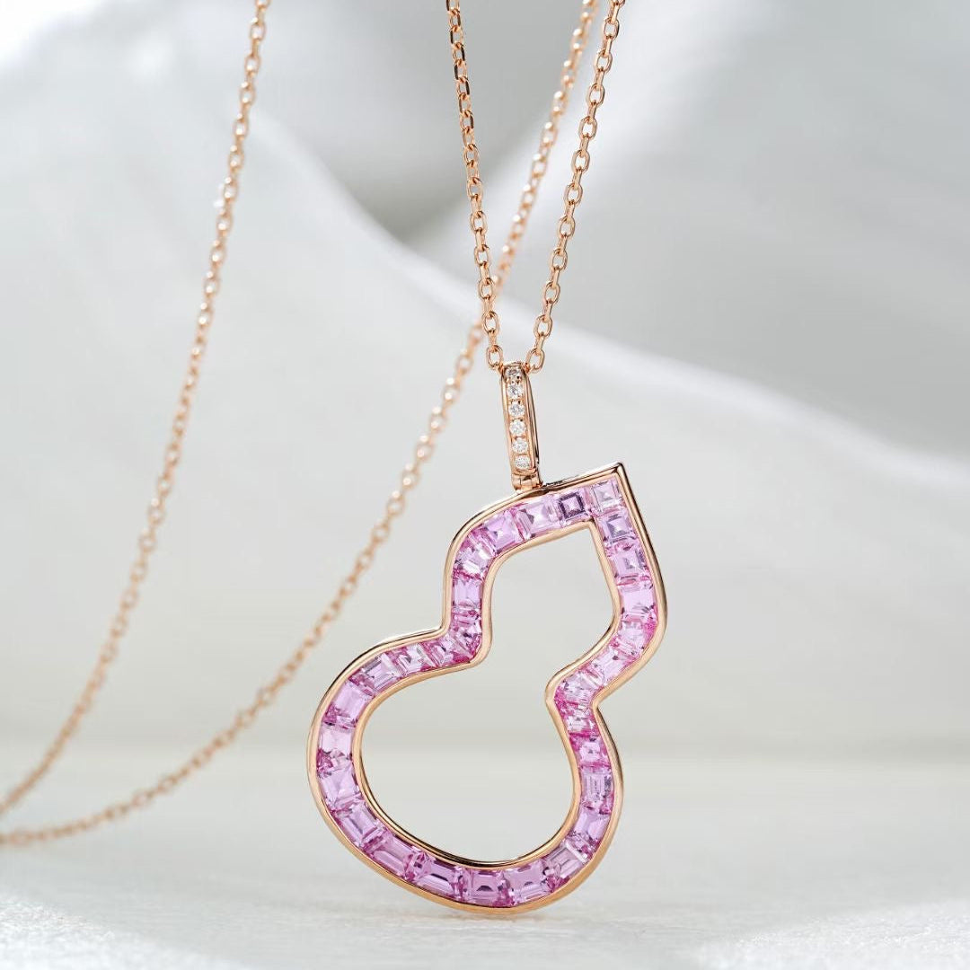 18k Rose Gold Unique Sapphire Necklace | Saratti 