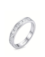 Princess Cut Diamond Wedding Band in Yellow Gold