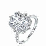 Cometa Corona – Natural Radiant-Cut Diamond Floral Halo Ring