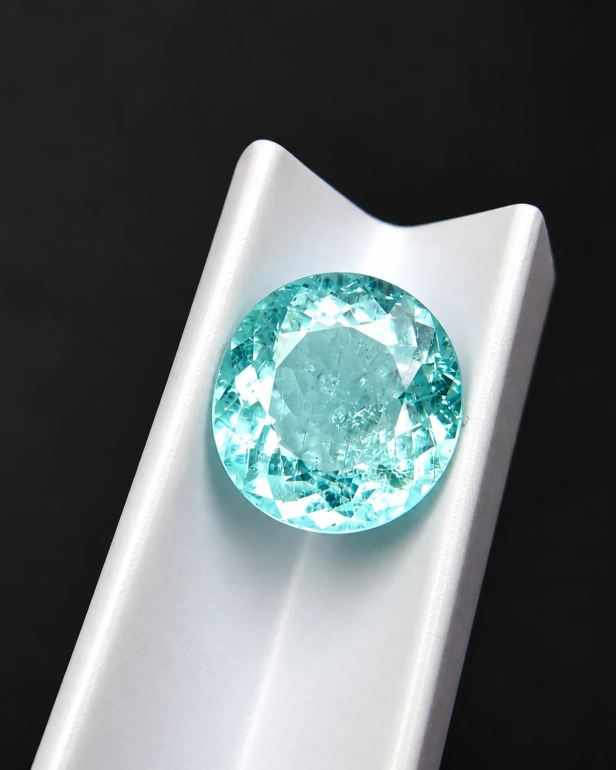2.29ct Paraiba-Type Tourmaline broad oval faceted loose gemstone | SARATTI