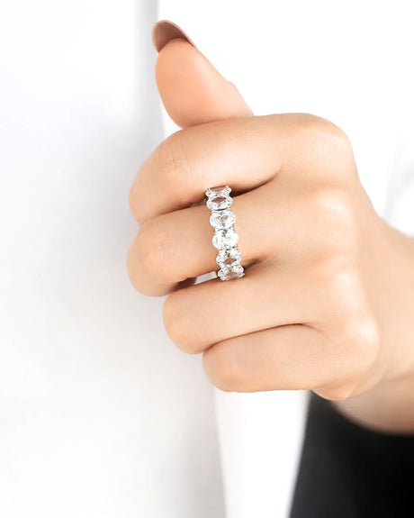 Thick Oval Diamond Wedding Bands 14 carats