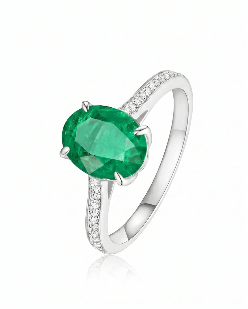 2 carat natural emerald ring in 18K white gold | SARATTI