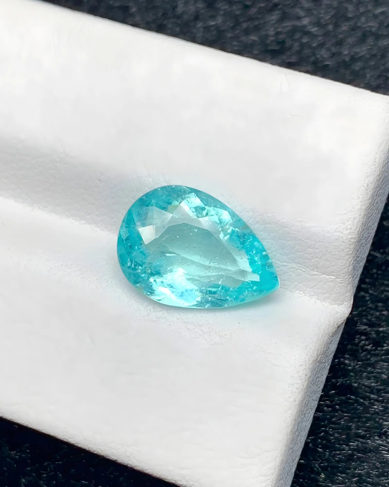 3.73 carat pear Paraiba tourmaline close-up - SARATTI
