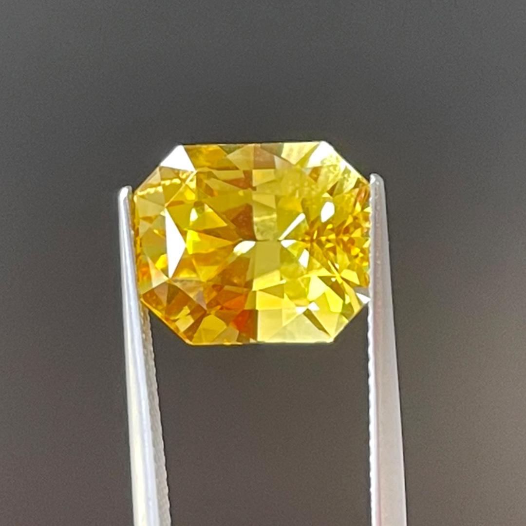 Rare 12.83 carats Fancy Yellow Sapphire Gemstone | Unheated or Treated with EGL Lab Certificate | Saratti Jewelry