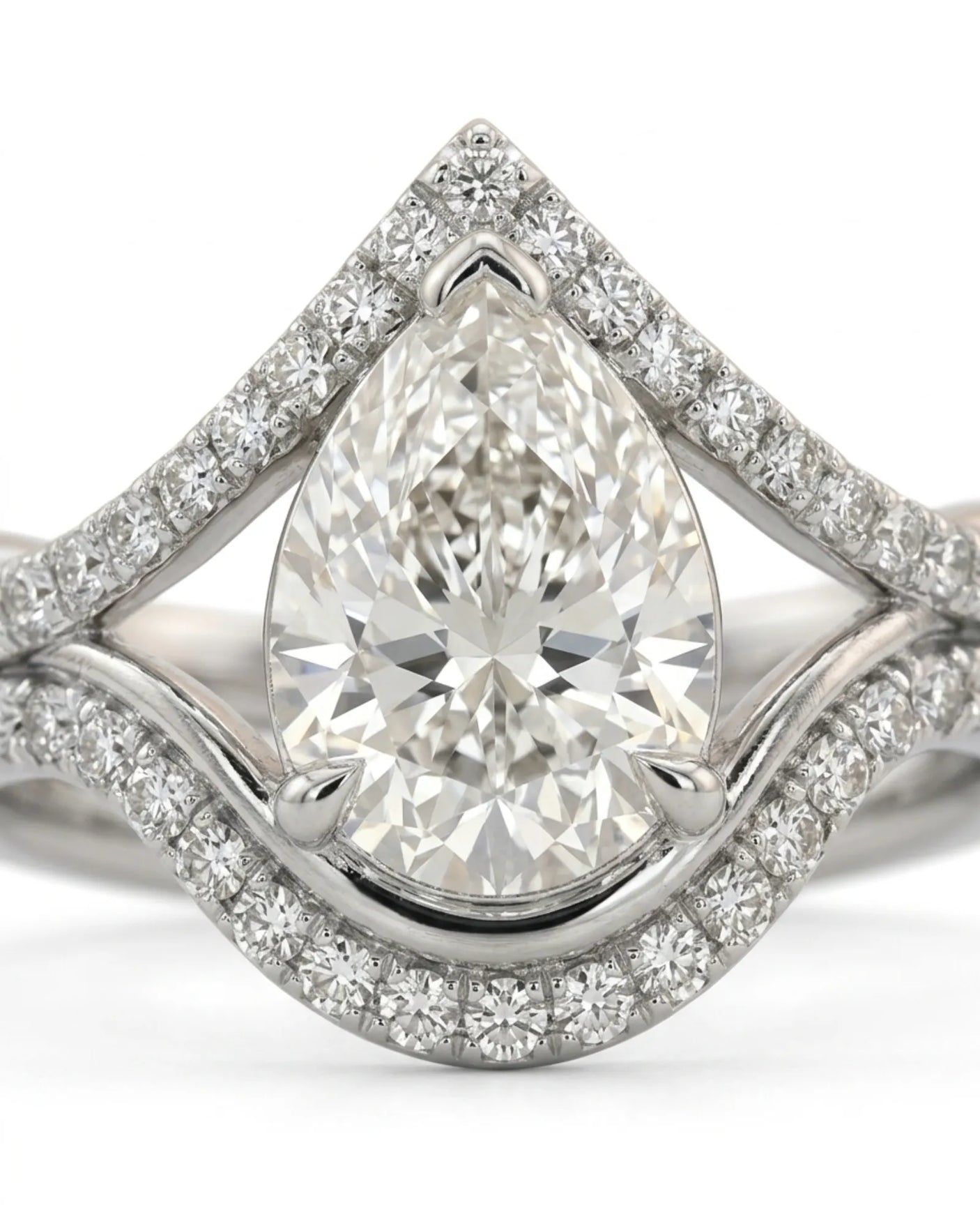 Amara • Pear-Cut Moissanite Bridal Set in Platinum