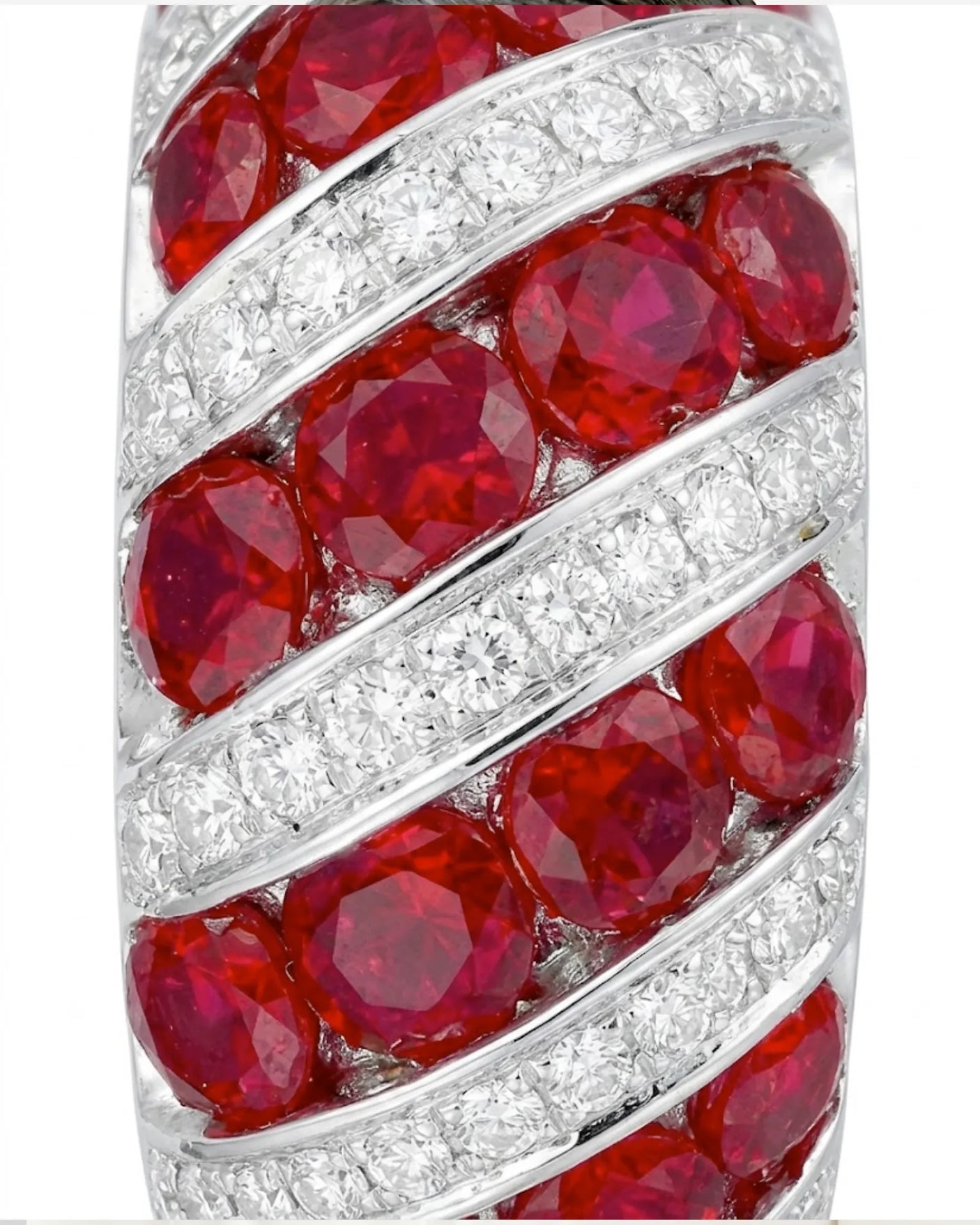 Crimson Strata – Natural Ruby & Diamond Ring