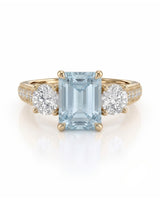Étoile Trinity pear cut Aquamarine three-stone diamond ring setting in Yellow Gold, front view | SARATTI