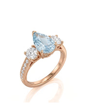 Étoile Trinity pear cut Aquamarine three-stone diamond ring setting in Rose Gold, 45-degree view | SARATTI