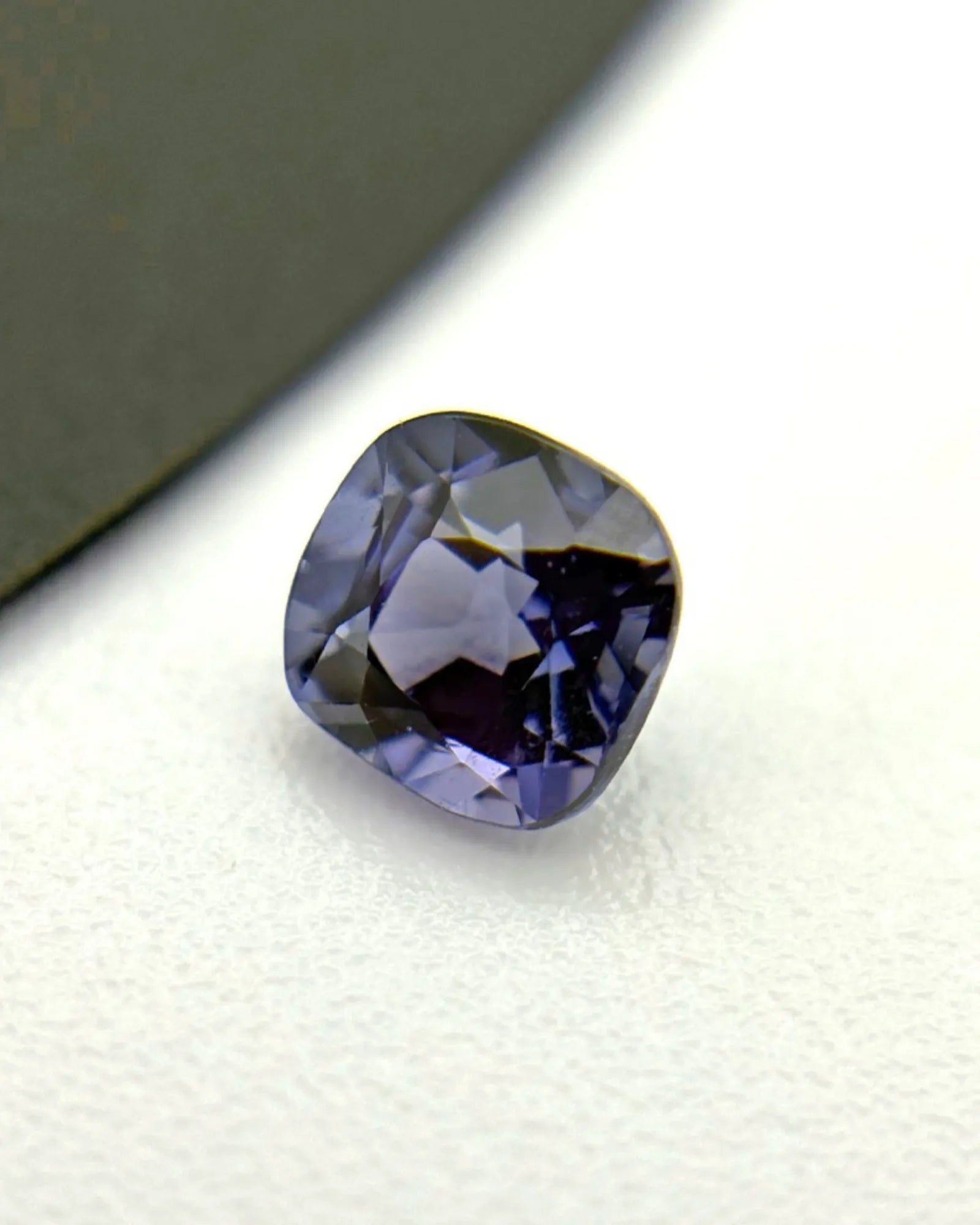 Alternate angle of 0.56ct Natural Purplish Spinel - SARATTI