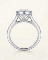 Aurelia's Embrace – Natural Pear-Cut Diamond Bezel Ring