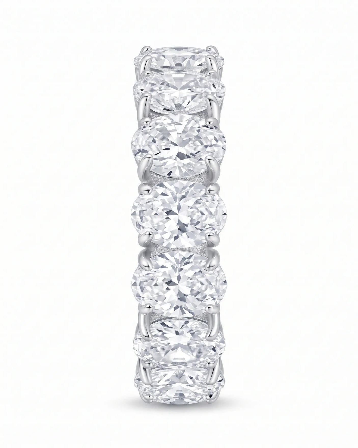 Thick Oval Diamond Wedding Bands 14 carats