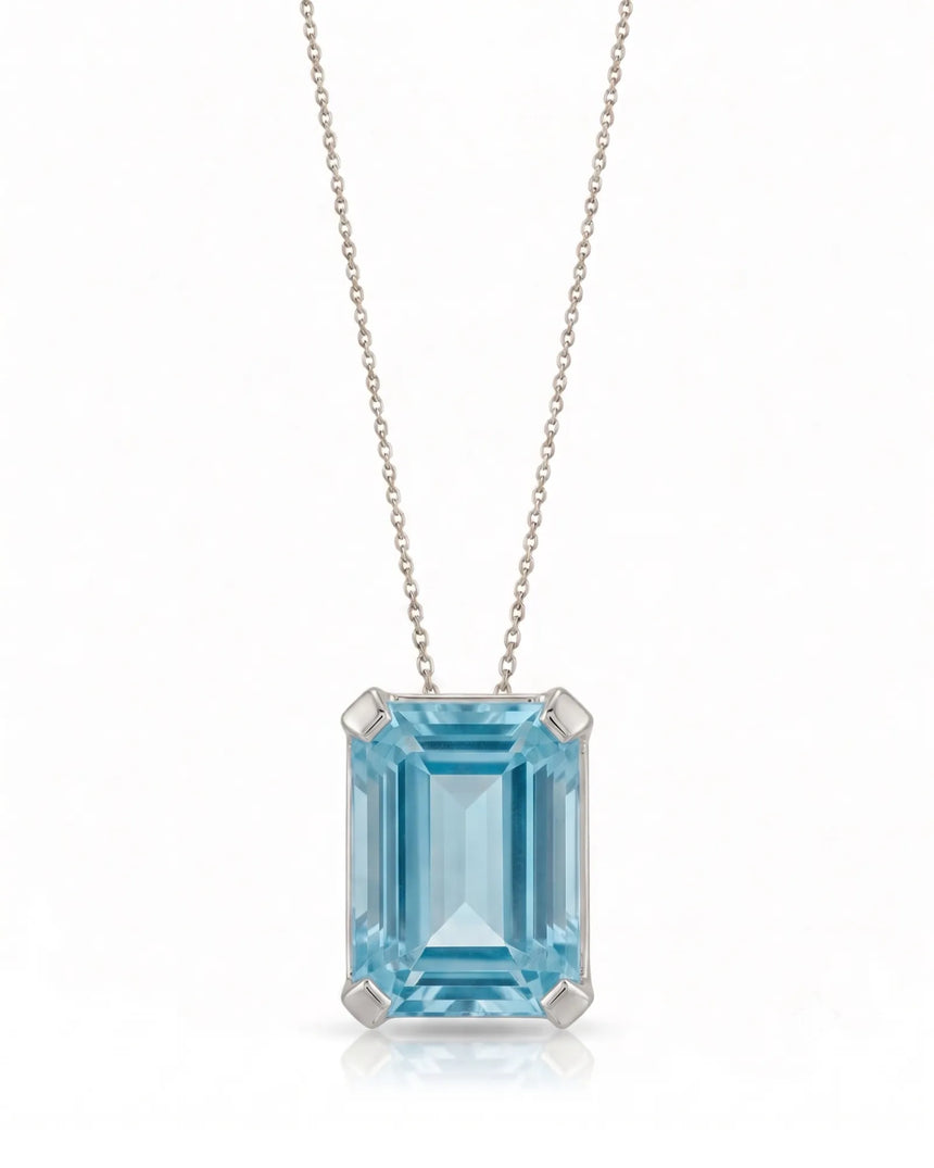 AURELLE emerald cut Aquamarine solitaire necklace setting in white gold front view | SARATTI