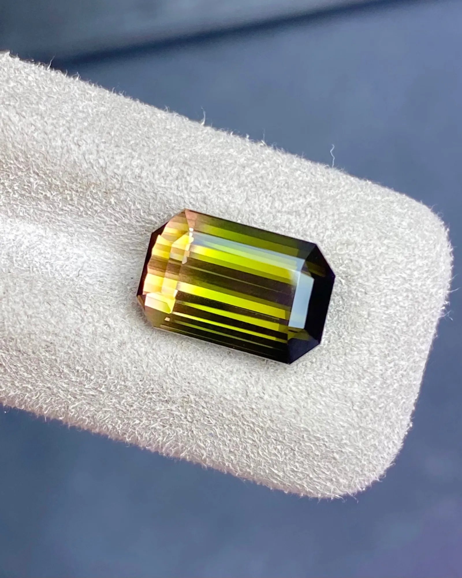 5.35ct bi-colour Tourmaline emerald-cut step facets | SARATTI