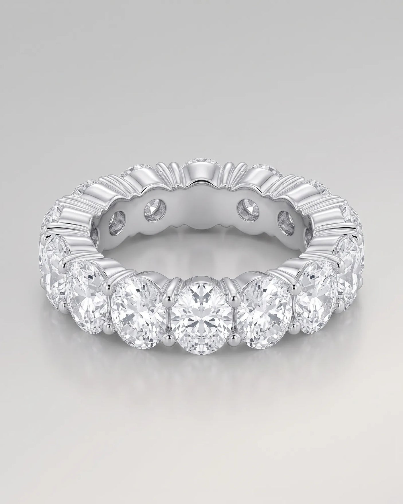 Thick Oval Diamond Wedding Bands 14 carats