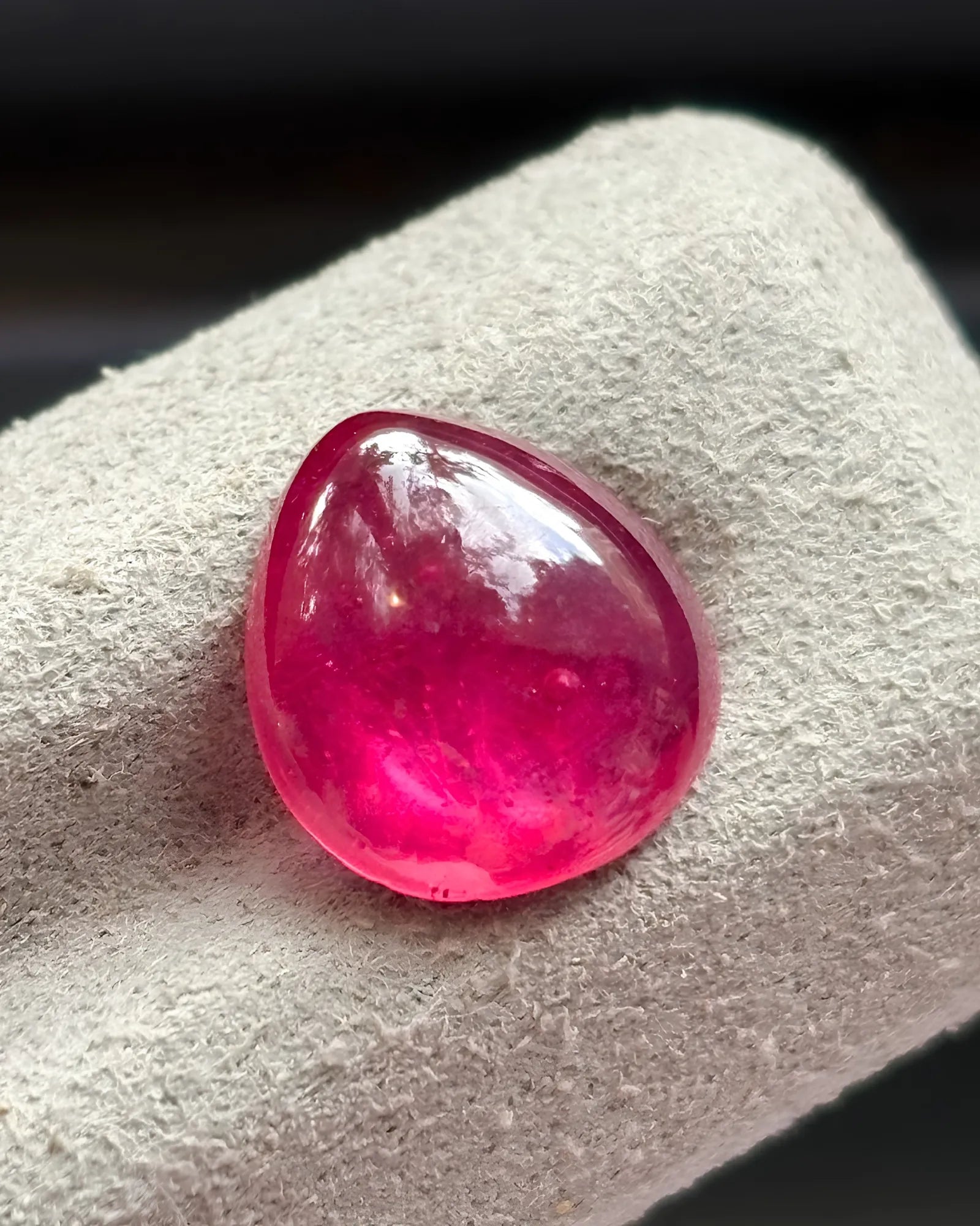 6.0ct glass-filled Natural Ruby polished cabochon surface | SARATTI