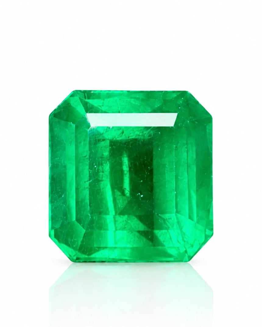 6.57ct Natural Emerald octagonal cut main view in vivid green | SARATTI