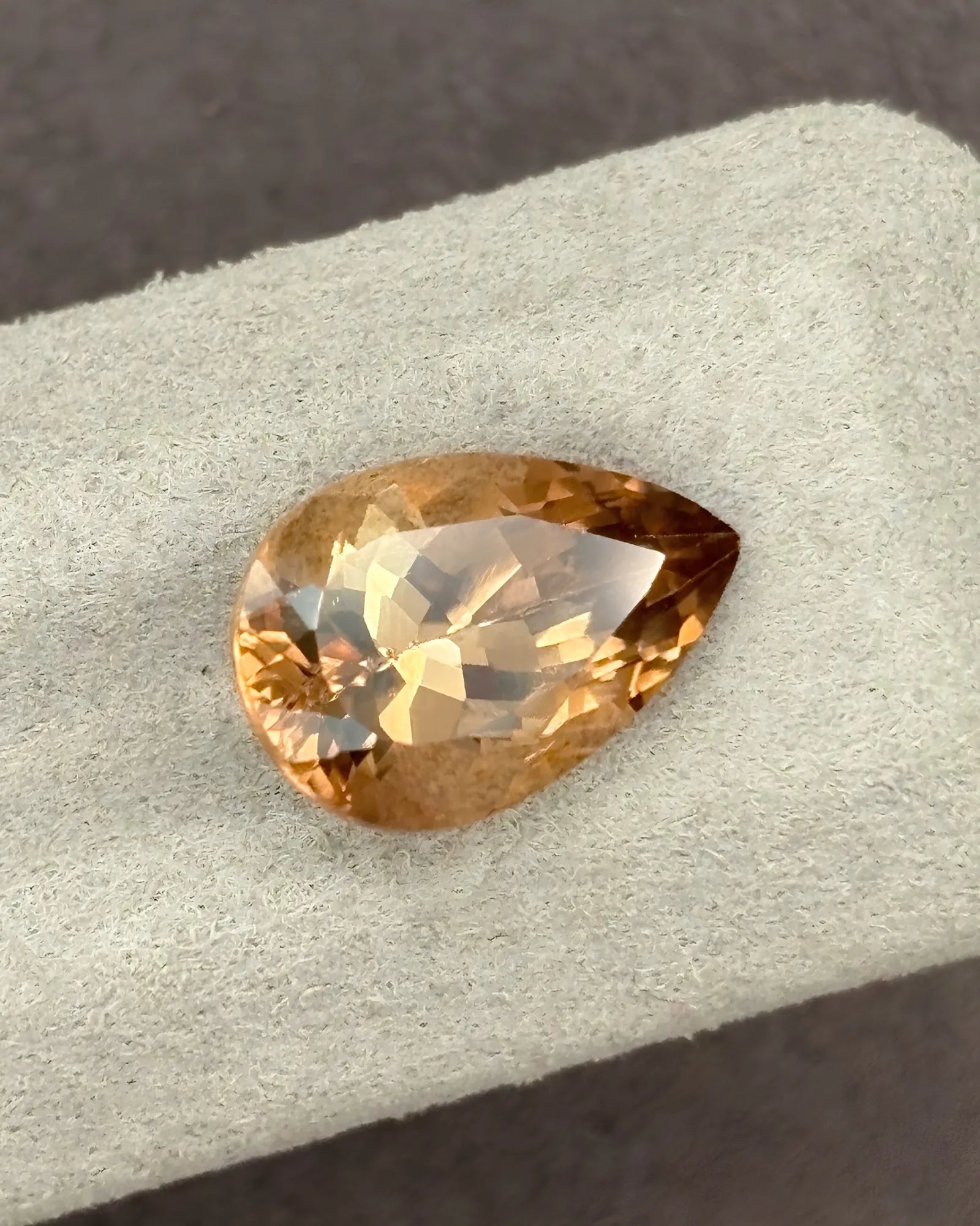 6.75ct Natural Imperial Topaz pointed profile view | SARATTI