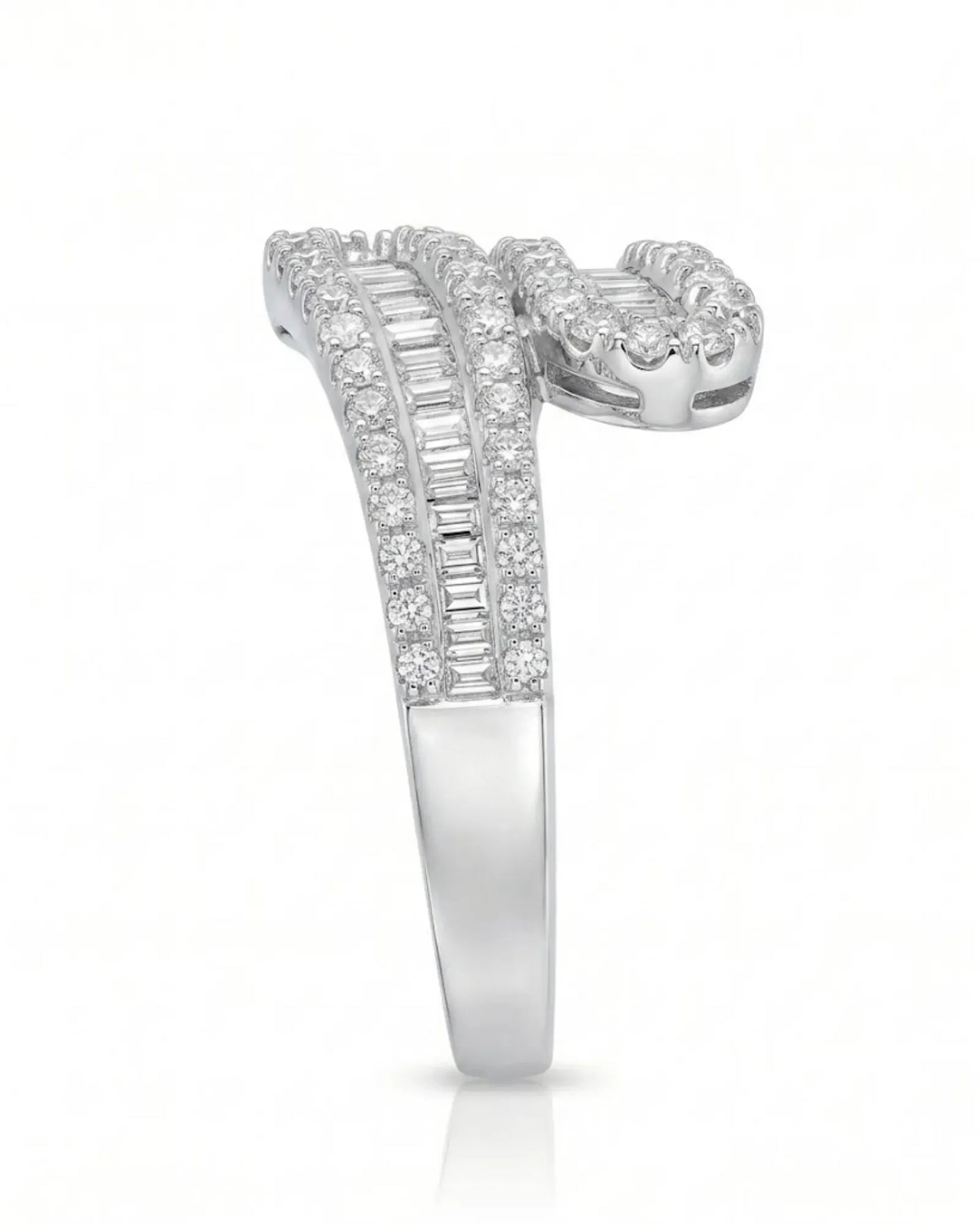 Baguette and Round Diamond Band in White Gold