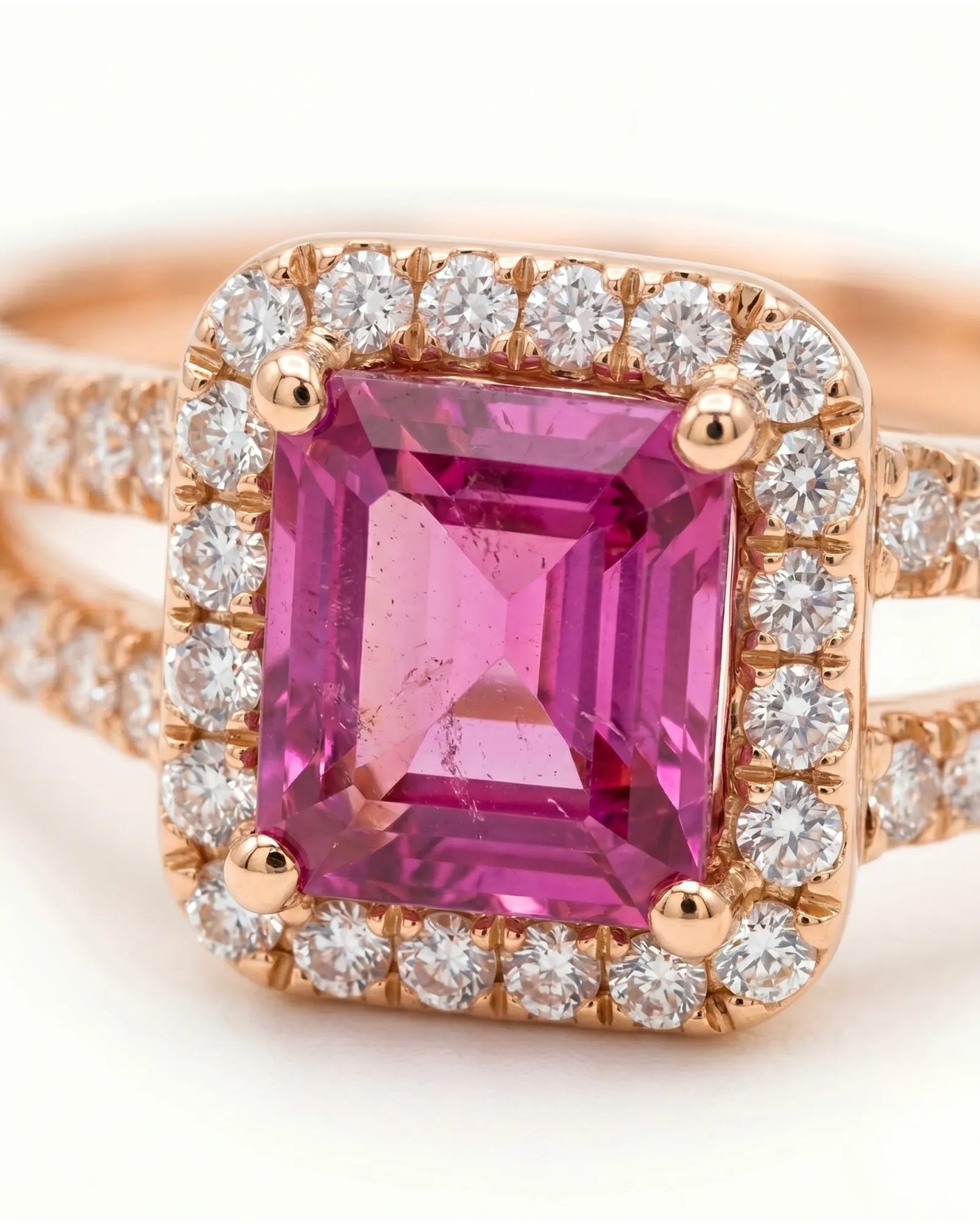 18K Yellow Gold Split Shank Purple Sapphire Ring